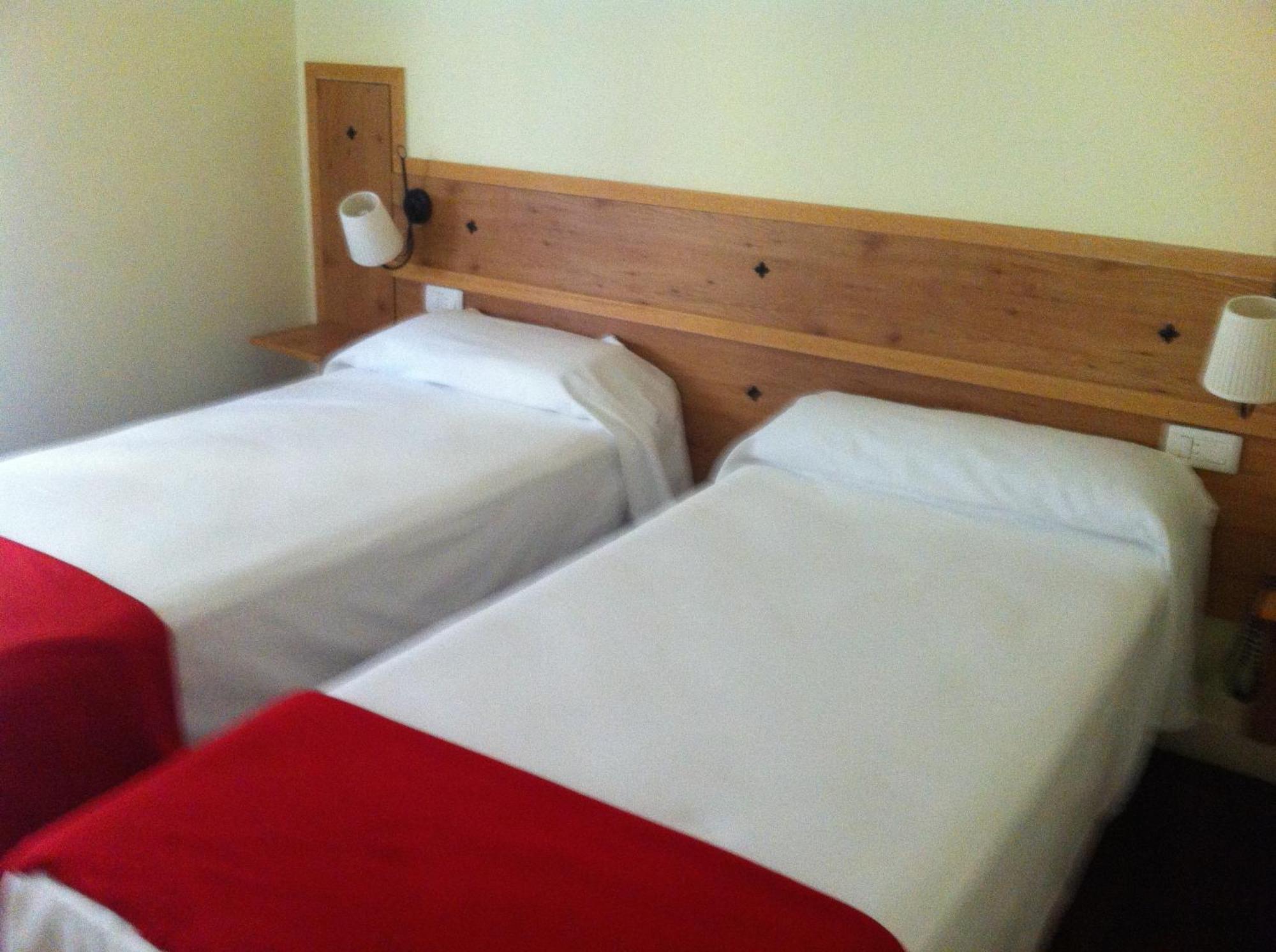 Hotel Bolina Guernica y Luno Room photo