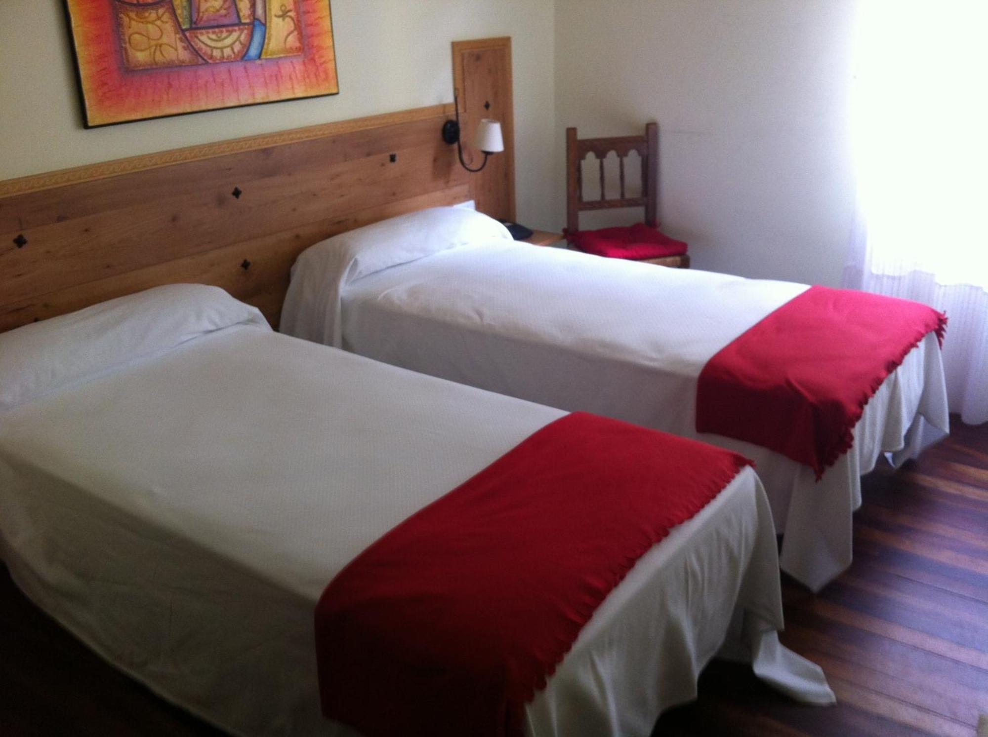 Hotel Bolina Guernica y Luno Room photo